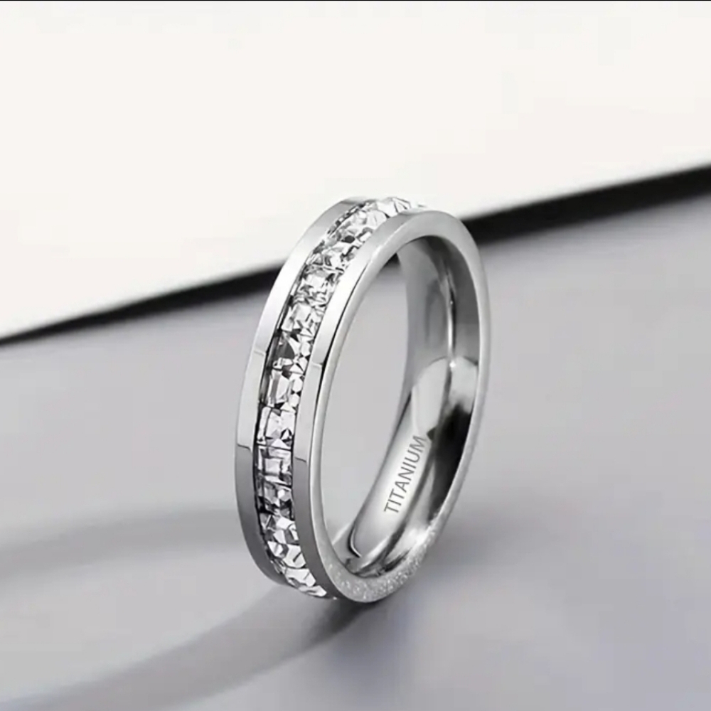 Titanium eternity ring size 7